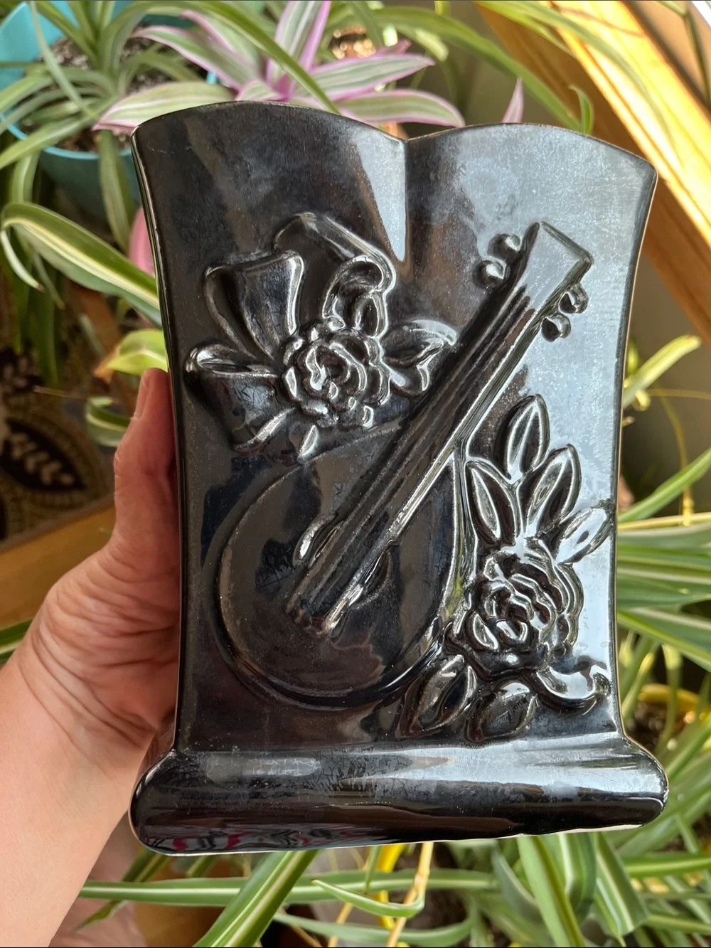 Vtg USA Art Pottery 216 BLACK Planter Vase Raised Mandolin & Roses Floral *READ*